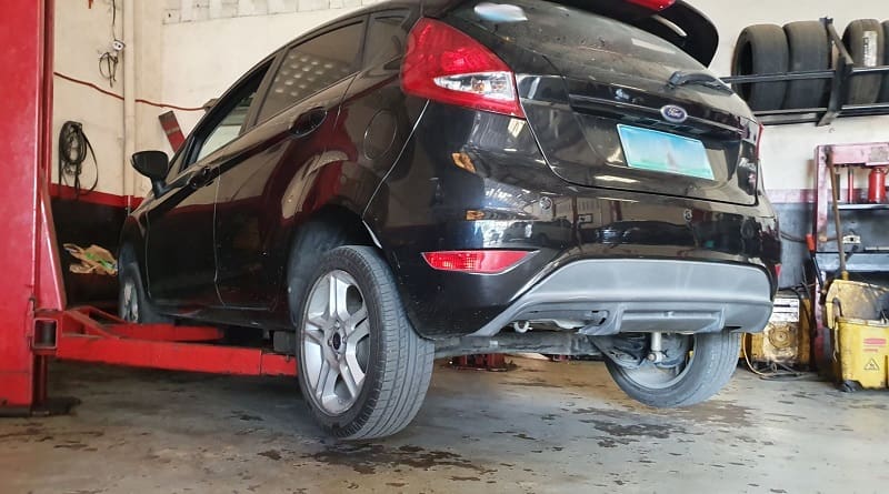 Gara chuyên sửa chữa xe Ford ở đâu tại Bình Dương?