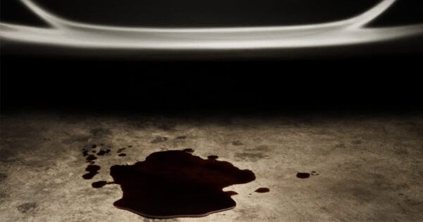 nguyên nhân xe bị chảy dầu dưới gầm ô tô