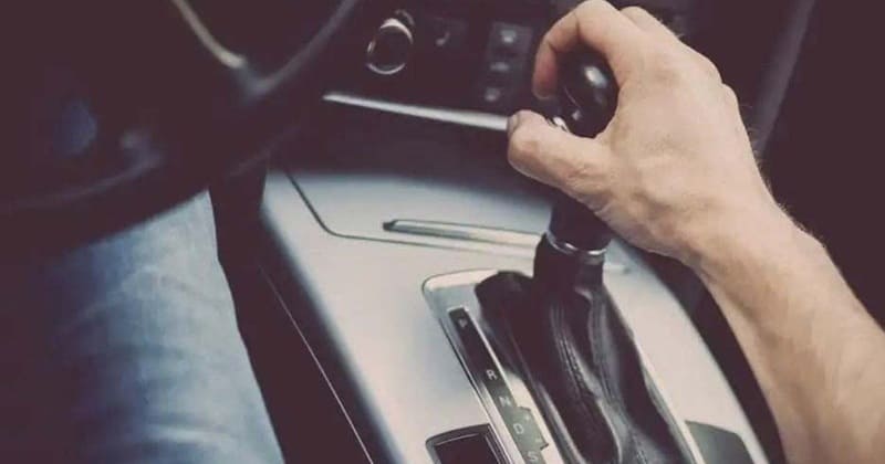 vì sao hộp số ô tô bị giật khi chuyển số